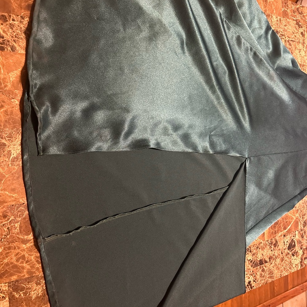 David's Bridal One-Shoulder Green Gown with pockets - Picture 6 of 12